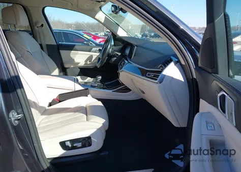 2019 BMW X7 xDrive40I z USA, uszkodzony, nr VIN 5UXCW2C50KL085906